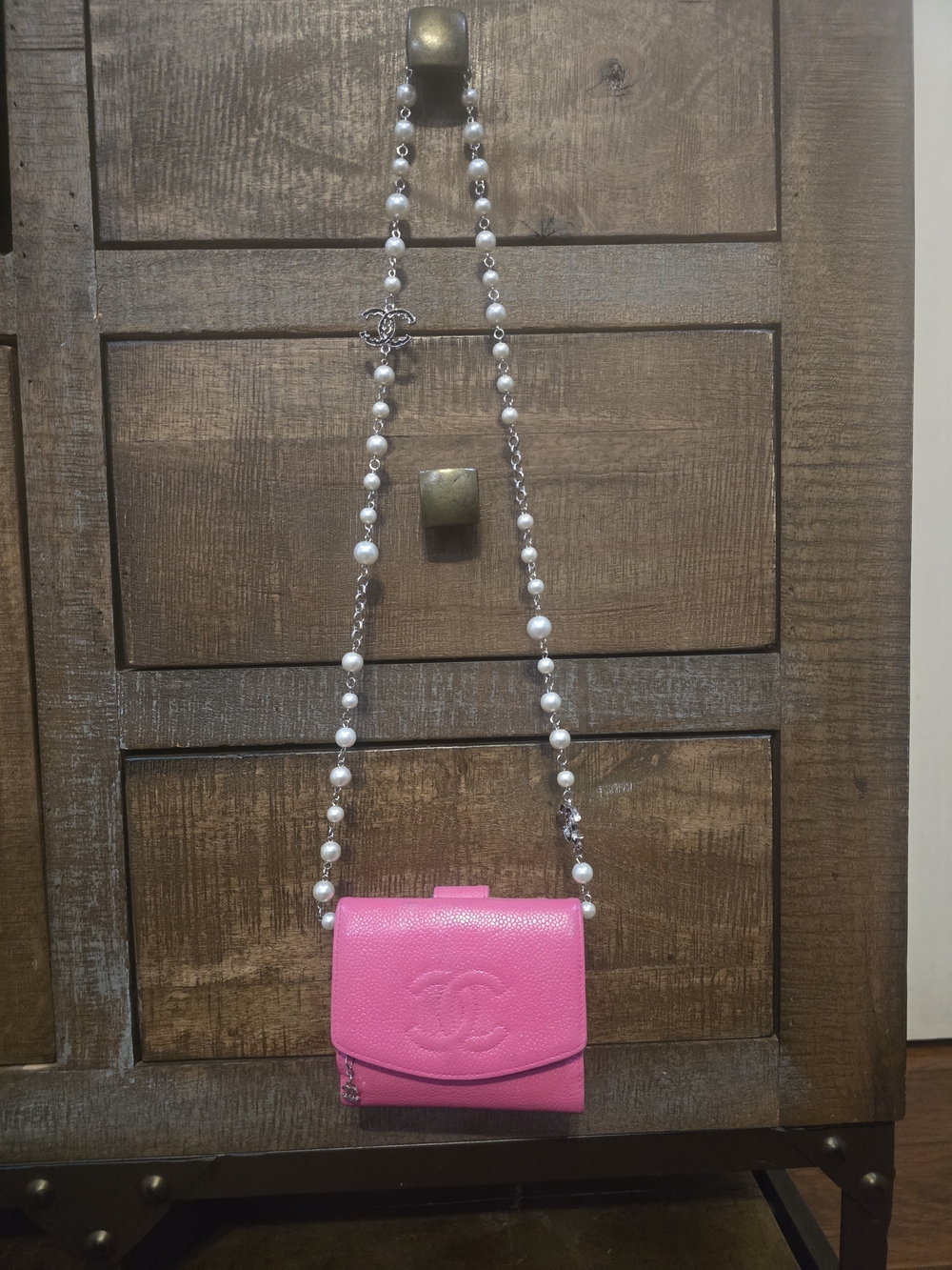 CHANEL Bubble Gum Pink Caviar Leather Mini Flap Bag with Pearl Chain - Picture 3 of 12